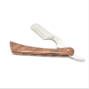 Cuchilla de afeitar de madera de acero inoxidable con borde recto plateado con material plástico para barberos - Product Image 1