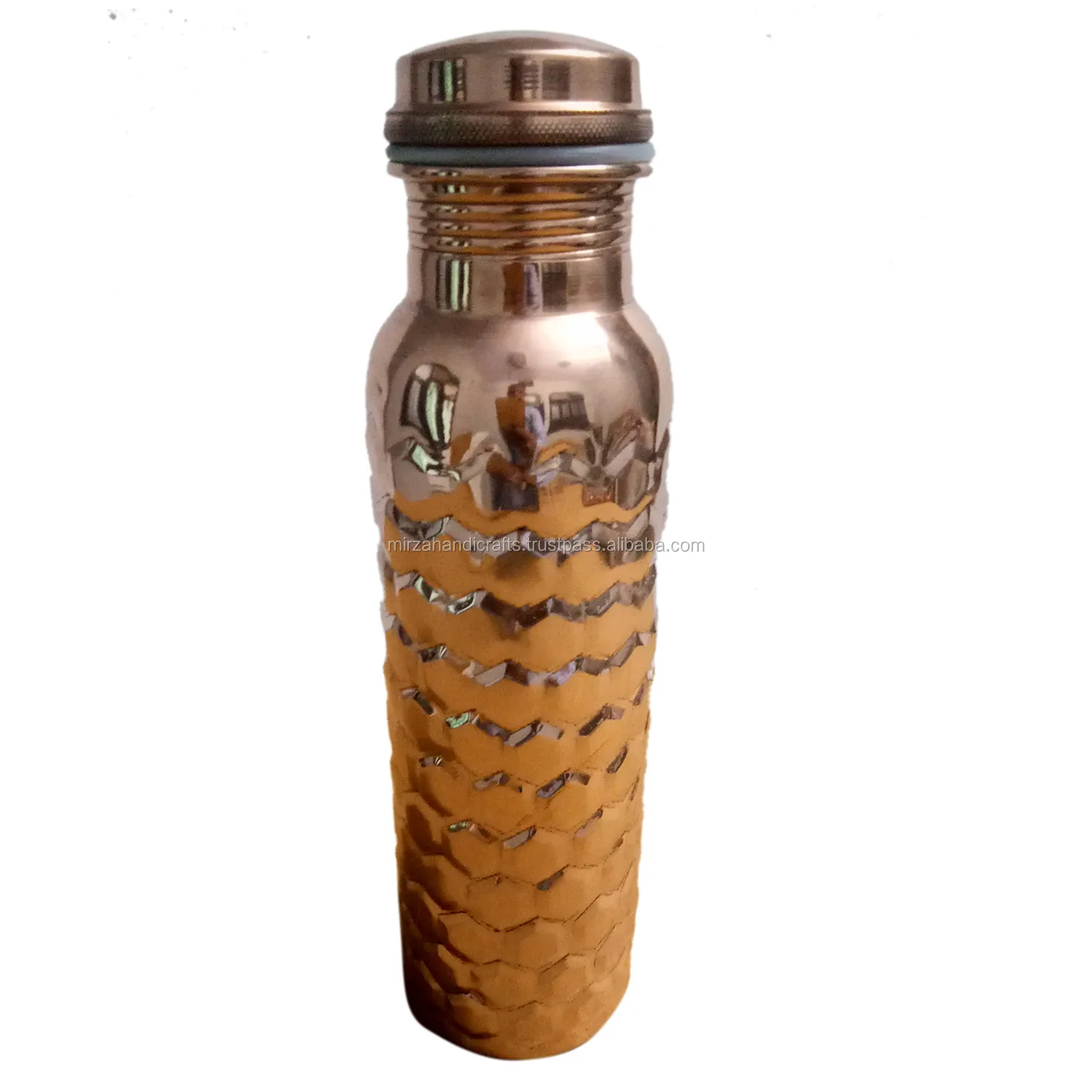Yeni ve Modern tasarım saf bakır el yapımı şişe yüksek kaliteli içecek su salıncak tasarım dövülmüş su şişesi