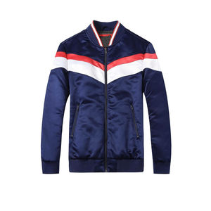 Chaqueta Bomber de Trabajo con Capucha, Estilo Desgastado, Acolchada, con Cierre, Lavado Ácido, Personalizada - Product Image 2