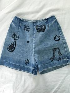 กางเกงขาสั้นผ้ายีนส์ผู้หญิงใส่สบายนำเสนอวัสดุที่อ่อนนุ่มและสไตล์ทันสมัยสำหรับชุดที่ผ่อนคลายและกิจกรรมกลางแจ้งได้อย่างง่ายดาย - Product Image 3