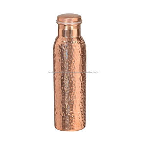 Vente chaude bouteille en cuivre pur finition martelée avec travail tactile pour ustensiles de cuisine de table pour adultes bébés pour les fêtes utilisation en salle de sport - Product Image 3