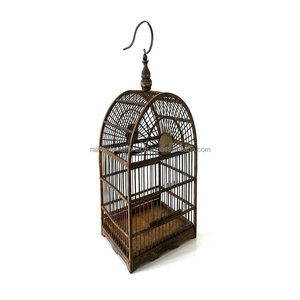 Cage à oiseaux de conception antique avec poignée en corde confortable et base en métal durable pour le logement confortable de votre animal de compagnie - Product Image 3
