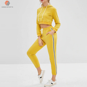Chándal con logotipo personalizado para mujer, Tops cortos, conjunto de 2 piezas, chándal para correr - Product Image 5