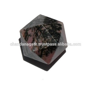 Cubo de whisky de rodonita de alta calidad tallado en forma de icosaedro, piedra natural, cristal de sanación Reiki, piedra preciosa. - Product Image 3