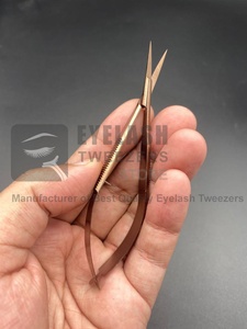 กรรไกรสปริงไมโครสแตนเลสแท้ สีโรสโกลด์ รุ่นใหม่ แบบตรงและโค้ง สำหรับตัดขนตา คิ้ว - Product Image 4