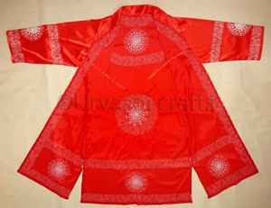 Hermosa elegante mujer Roja de Uzbekistán decorado con bordado de manga larga chaquetas de traje de chaqueta de invierno - Product Image 3