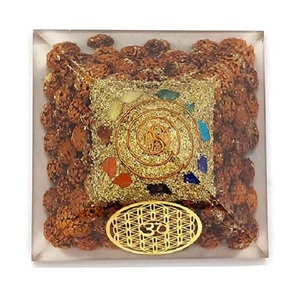 Rudraksha Beads Orgone Orgonite Pyramid With 7 Chakra Stones & OM Symbol: Mua Hàng Trực Tuyến Từ N H AGATE - Product Image 5