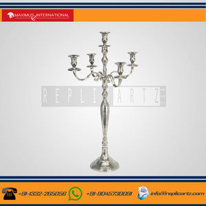 Candélabres à 5 bras en aluminium pour bougies, décorations de mariage et d'événements avec accent de Saint-Valentin - Product Image 2