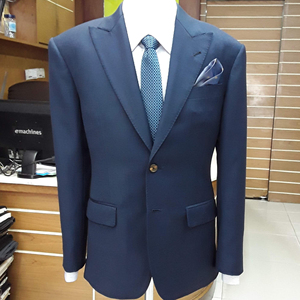 ชุดสูทเต็มผืนผ้าใบ VBC (Vitale Barberis Canonico) และสั่งทำให้เหมาะสม - Product Image 1