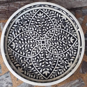 Elegante bandeja de servicio de madera hecha a mano con diseño de incrustaciones de mármol y hueso superventas para uso doméstico y en restaurantes - Product Image 4