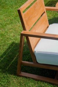 Fauteuil de détente moderne Soffa Cattalina Bali en teck massif, design minimaliste durable pour salon et usage extérieur - Product Image 2