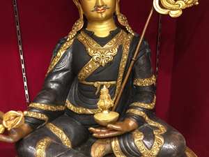 Estatua Padma Sambhav de 9 pulgadas de altura - Product Image 2