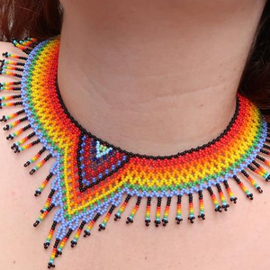 สร้อยคอเม็ดลูกปัดทำมืออย่างสวยงาม - Product Image 1