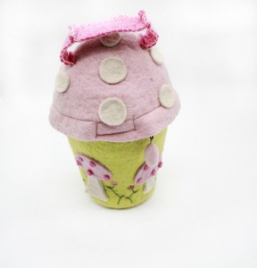 Sac champignon-Toadstool Sac champignon-Sac de jeu pour enfants-Rangement élégant et attrayant-Produit écologique en laine de Nouvelle-Zélande - Product Image 2