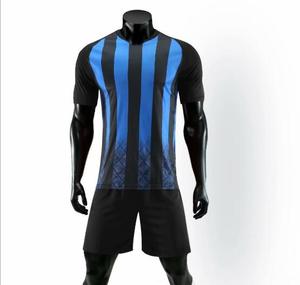 Ensemble de maillots de football sublimés personnalisés pour hommes, manches courtes, anti-transpiration, uniforme de football bleu et blanc, numéro d'équipe 10, coupe athlétique - Product Image 3