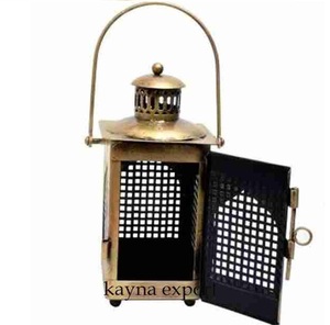 Lanterne en métal de découpe décorative fantaisie pour la maison pour les décorations de Noël et Ramzan Autres bougeoirs et bocaux à bougies - Product Image 1