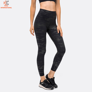 Leggings personnalisés à taille haute pour femmes, teinture unie, haute performance, leggings de sport et de yoga pour femmes - Product Image 4