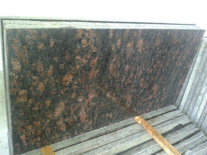 สีน้ำตาล