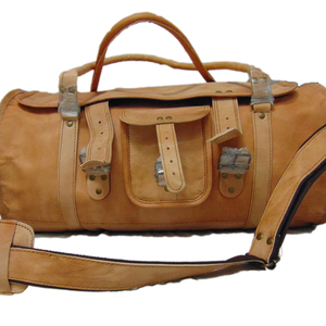 Bolso de Lona Bohemio de Cuero Genuino LOWELL CRAFT con Cierre de Cremallera, Ecológico, Unisex y para Gimnasio - Product Image 1