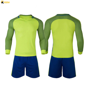 Uniforme de Fútbol Deportivo para Jóvenes, en Tallas Personalizadas, Diseño de Impresión por Sublimación, Uniforme de Fútbol de Buena Calidad para Equipo - Product Image 2