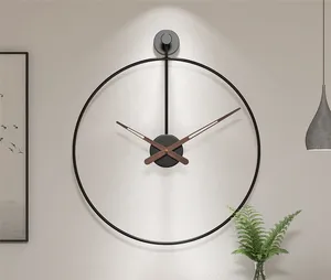 Relojes de Pared Grandes de Hierro Estilo Nórdico Tradicional Español para Sala de Estar, con Movimiento Silencioso de Cuarzo, Decoración Personalizada para el Hogar, Venta al Por Mayor - Product Image 4