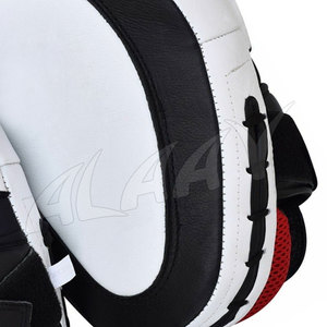 Focus Pad Mitt La mejor forma curva hecha de cuero genuino o cuero artificial Enfoque personalizado Nuevo diseño Focus PadsPads - Product Image 6