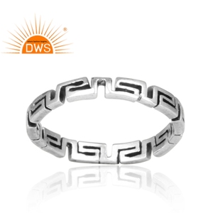 Anillo de diseñador hecho a mano entrelazado de plata de ley oxidada, joyería de plata Lisa para mujer, regalo para su colección Vintage - Product Image 1