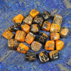 Ensemble de runes Bumble Bee Tumbled |   Fournisseur et revendeur de pierres runiques de guérison - Product Image 1