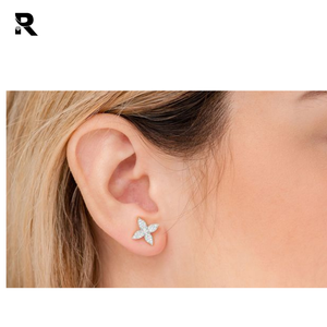 Pendientes de Botón de Flor de Pétalo Brillante con Diamantes VVS-SI de 0.33ctw en Oro de 14k, Certificados por IGI - Product Image 5