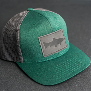 Casquettes de camionneur en cuir personnalisées avec logo, vente chaude, avec dos en maille respirante, fermeture réglable, casquettes de sport de plein air, usine du Vietnam - Product Image 1