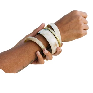Best Natural Quality Horn Bangle Fashion <b>Bracelet</b> OX Horn <b>Bracelets</b> for <b>Women</b> Jewelry <b>Bracelets</b> and Handmade Use - Product Image 1