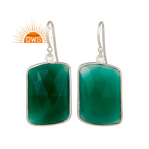 Pendientes Colgantes de Ónice Verde con Corte Rectangular, Plata de Ley 925, Diseño de Joyería Clásica, Venta al por Mayor - Product Image 1