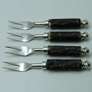 ชุดส้อมแบบแบนด้ามจับฮอร์นทำจากสแตนเลสและธรรมชาติ4ชิ้นสำหรับใช้บนโต๊ะอาหารจำนวนมากมีดในกระเป๋า - Product Image 5