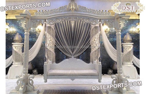 Boda real artesanía de madera columpio dorado Gujrati boda escenario columpio boda Columpio de madera para decoración de escenario - Product Image 2