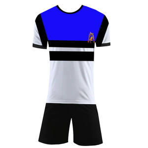 Conjunto de Camiseta y Pantalones Cortos de Fútbol para Hombre con Diseño de Sublimación Personalizado, Manga Corta de Verano, Alta Calidad, Ecológico y Transpirable - Product Image 2