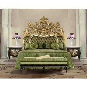 Mobilier de luxe italien pour chambre à coucher Designer en bois de teck Lit royal traditionnel sculpté en or sculpté à la main pour un usage domestique - Product Image 1