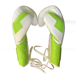 Guantes de Boxeo de Cuero Vacuno con Encaje, Personalizables, para Entrenamiento y Combate, para Luchadores, Tamaños 8oz y 16oz, Boxeo Profesional - Product Image 3