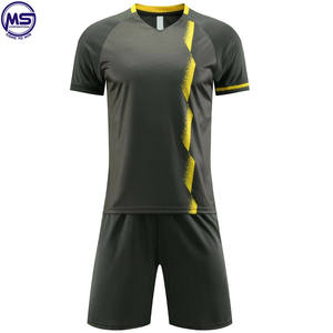 Nouveau design personnalisé sublimé respirant 100% ensembles d'uniformes de football en polyester de haute qualité au meilleur prix - Product Image 5