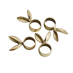 Anneau de serviette en métal martelé, élégant, fait à la main, anneau de serviette, meilleure vente, anneau de serviette abordable - Product Image 4