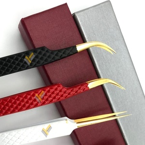 Gold Tip Diamond Grip Calidad Premium Logotipo personalizado Pinzas para extensión de pestañas Tipo de Punta puntiaguda de acero inoxidable sostenible - Product Image 5