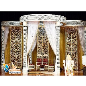 Conjunto de Mandap de Boda con Pilares de Diamante, Mandap de Boda Indio de Fibra de Cristal Blanca, Mandaps de Cristal en Espiral para Bodas Indias, Reino Unido - Product Image 1