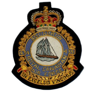 Factory Wholesale Embroidery Hand Embroidery Patches Clothing Badge Customized Logo Fabric Lace Standard Resin - Product Image 1