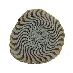 สัญลักษณ์การออกแบบคลื่นสลักบนชิ้นอาเกต - Product Image 1