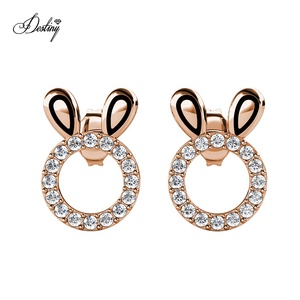 Simpatici orecchini a forma di coniglietto in oro placcato 18K ipoallergenico impreziositi da <span class=keywords><strong>gioielli</strong></span> per bambine con cristalli Swarovski - Product Image 4