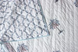 Jaikuri – édredon indien fait à la main, bloc de main imprimé, Voile de coton rasai réversible, édredon fait à la main - Product Image 2