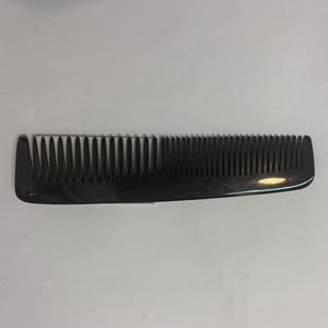 Juego de Tres Peines de Cuerno de Búfalo con Logotipo Personalizado, 100% Naturales, No Tóxicos, Ecológicos, Regalo y Accesorios para el Cabello de Vietnam - Product Image 2