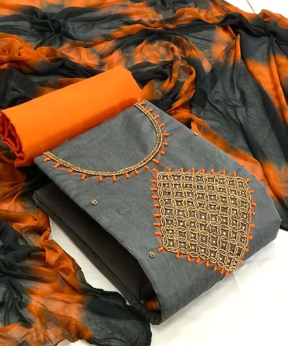 エスニックによるインドの女性のための美しい最新の首の刺embroidery作業綿オレンジ色のスリーピースのステッチされていないパンジャブ摩耗