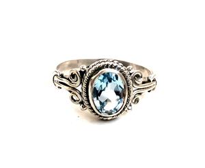 แหวนเงินประดับพลอยบลูโทปาซทรงเบเซล แหวนพลอยธรรมชาติ - Product Image 2