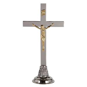 Croix en laiton argenté avec crucifix en laiton doré, articles religieux - Product Image 1