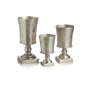 Vase à Fleurs en Métal de Qualité Supérieure Fait à la Main de Designer Ensemble de Trois Vente à Chaud de Table en Gros de Nouveau Pot de Fleur de Luxe - Product Image 1